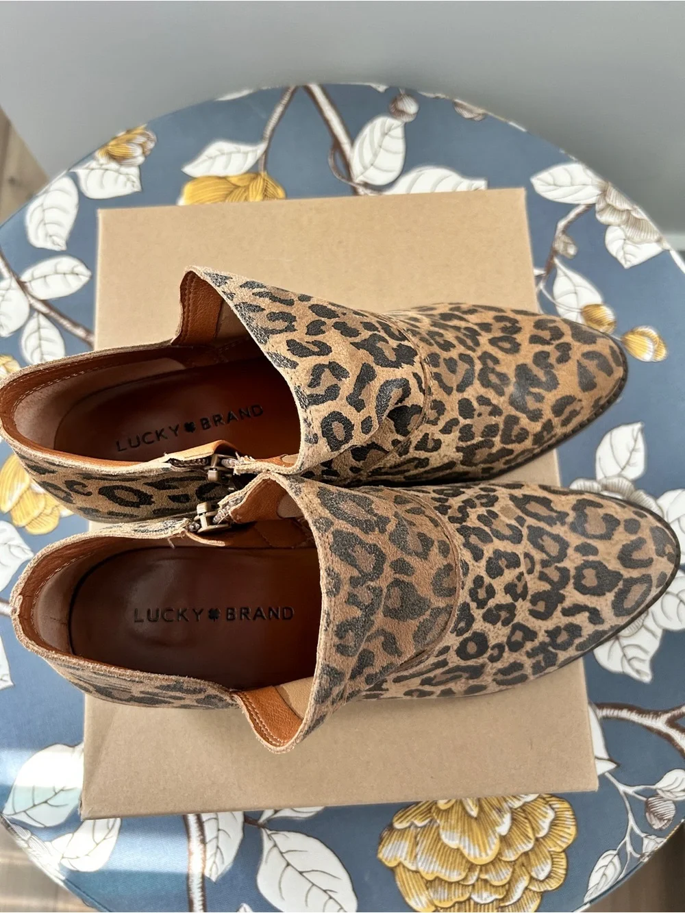 Lucky Brand Fryna Leopard Print Ankle Boots Women’s Size 9 Side Zip Booties